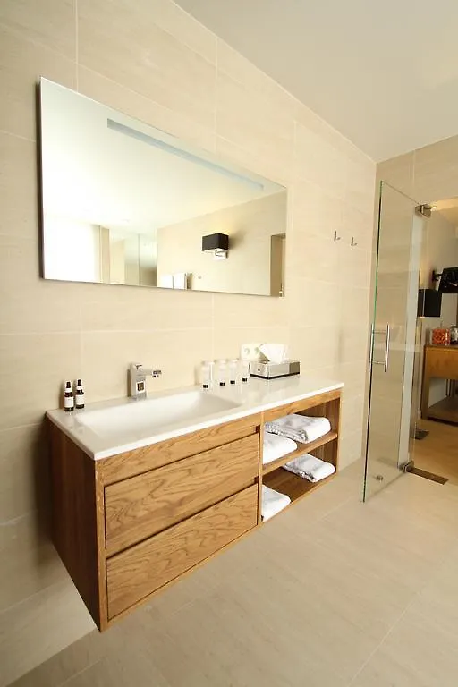 Neutralia Hotel Ostend 3*,